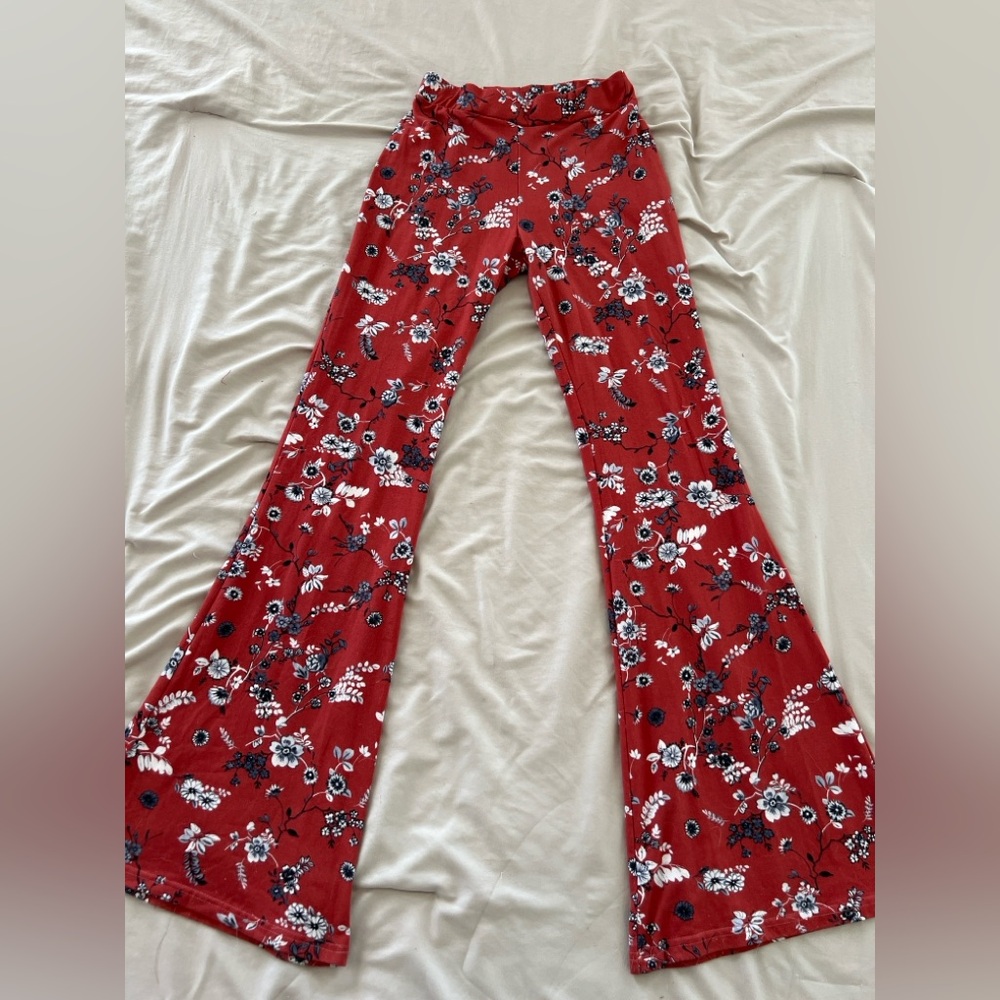 Shosho reddish orange Floral Bell Bottom Pants – Size M